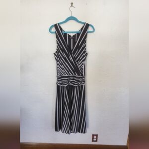 BCBGMAXAZRIA Sleeveless Midi Dress  Size 10
